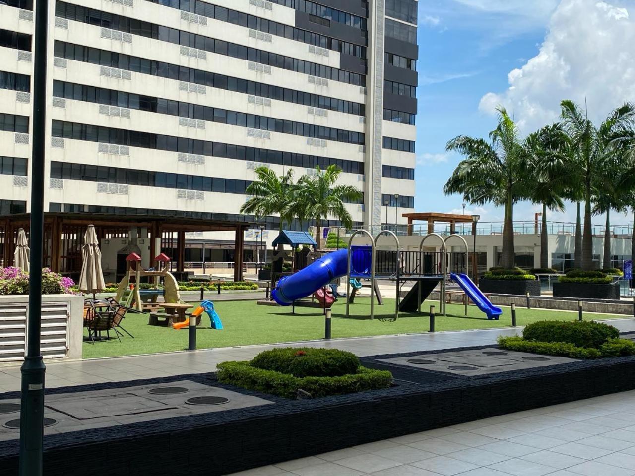 Puerto Santa Ana, Torres Bellini, 2 Dormitorios, Parqueo Guayaquil Dış mekan fotoğraf