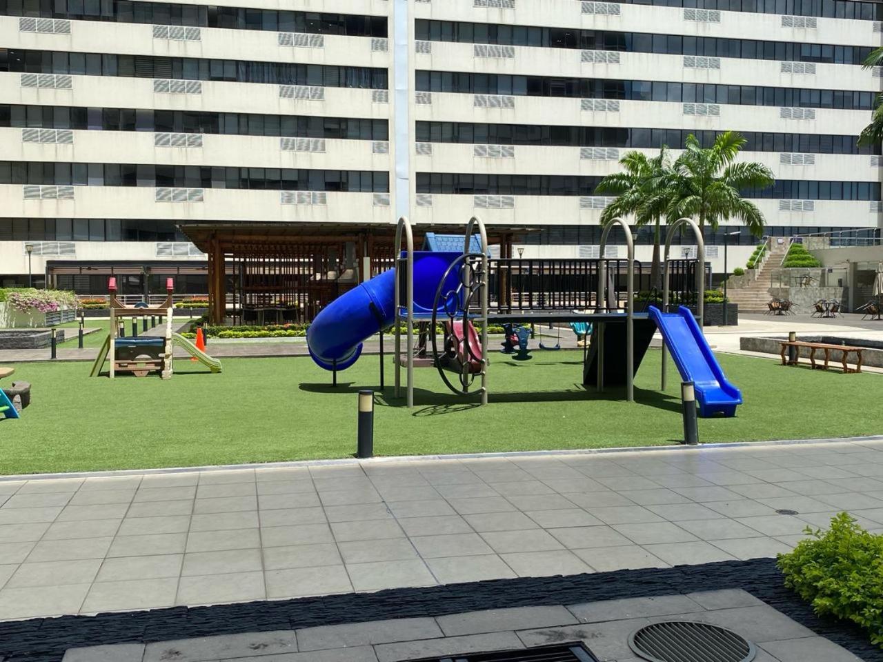 Puerto Santa Ana, Torres Bellini, 2 Dormitorios, Parqueo Guayaquil Dış mekan fotoğraf