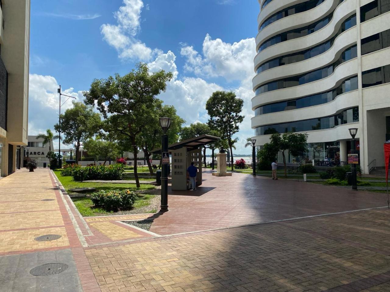 Puerto Santa Ana, Torres Bellini, 2 Dormitorios, Parqueo Guayaquil Dış mekan fotoğraf